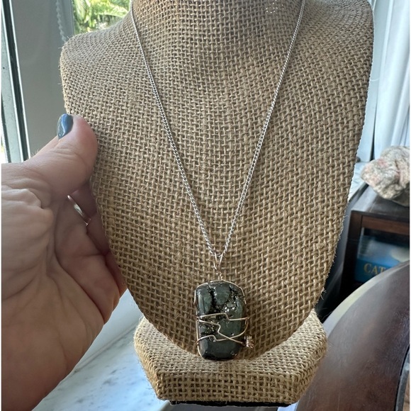 HANDMADE ~ Pyrite Wrapped Crystal Necklace - Picture 4 of 4